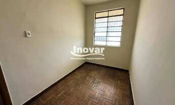 Imagem 2: Casa com 3 quartos com aproximadamente 105m² no coração da Avenida João Cesar de Oliveira