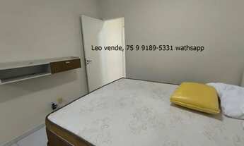 Imagem 4: Leo vende, Papagaio, 2