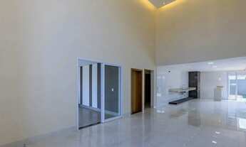 Imagem 5: Casa térrea com 200m², 4 suítes e piscina aquecida, no Jardins Lisboa