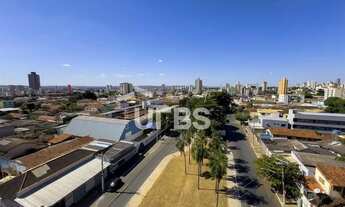 Imagem 2: Sobrado, 4 Quartos, 1 Suíte, 90,09 m², Setor Central