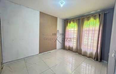 Imagem 2: Oportunidade - Casa Geminada - Vila Ester - 3 Dormitórios - 150m²