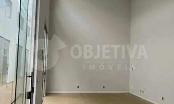 Imagem 2: Sala comercial nova no bairro Novo Mundo em galeria