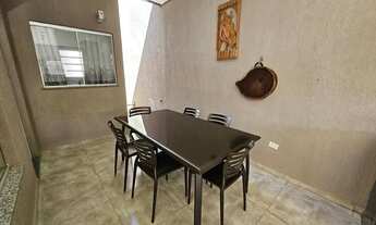 Imagem 6: Casa contendo suíte com closet