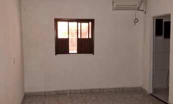 Imagem 4: CASA NO CENTRO Casa com 4 dormitórios