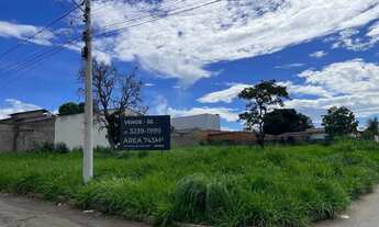 Imagem: Lote de esquina à venda com 743 m² Industrial