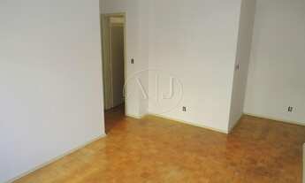 Imagem 6: Apartamento térreo de 2 dormitórios com 2 vagas box garagens cobertas, à venda no bairro P