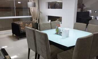 Imagem 2: Casa para venda possui 460 metros quadrados com 5 qts 4sts Praia do Pecado Macaé