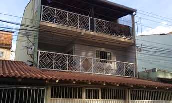 Imagem 2: QN 7F - Riacho Fundo II - Sobrado c/3 Apartamentos e 1 kit