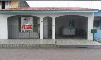 Imagem: Casa para venda tem 200 metros quadrados