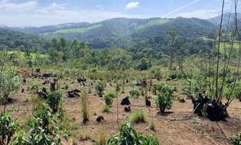 Imagem 5: Terreno próximo a represa