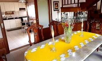 Imagem: Casa 2 pav.4 dormit, 2 garagens cobertas