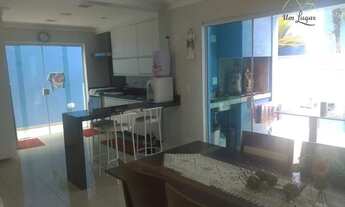 Imagem 1: Casa com piscina