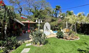 Imagem 4: Belíssima casa com vista panorâmica para o verde e o mar.!!
