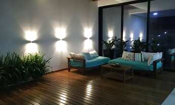 Imagem 4: O terreno possui 250 m², e área construída de 265 m², com 4 vagas sendo 2 cobertas