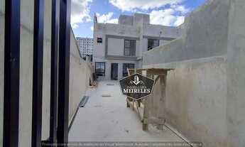 Imagem 3: Imobiliária Meireles oferece sobrado no bairro Lindóia, Curitiba/PR