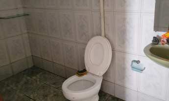 Imagem 6: Alugo Uma Casa com sala,conzinha 2 quarto e i banheiro e uma área de servico