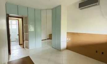 Imagem 4: Casa de condomínio para venda possui 150 metros quadrados com 4 quartos