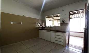 Imagem 4: Casa para alugar, 2 quartos, 1 suíte, 1 vaga, Luizote de Freitas - Uberlândia/MG - R$ 1.20