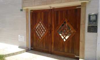 Imagem: Casa de praia com piscina, churrasqueira