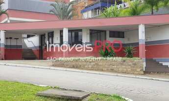 Imagem 1: Reformado, ao lado do CD do GPA