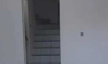 Imagem 3: Sobrado para aluguel tem 85 metros quadrados com 2 quartos