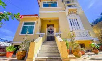 Imagem: Casa à venda com 3 quartos - Centro - Petrópolis/RJ