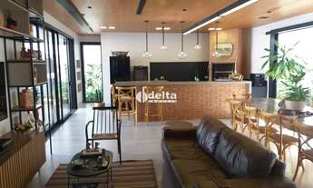 Imagem 4: Casa no condomínio JARDIM VERSAILLES disponível para venda em Uberlândia-MG