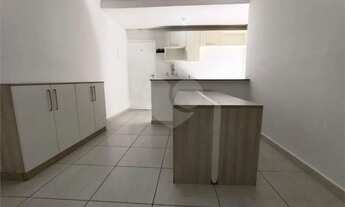 Imagem 4: Casa à venda ou para alugar com 3 quartos, sendo 1 suíte, no condomínio Edifício Alpha Par