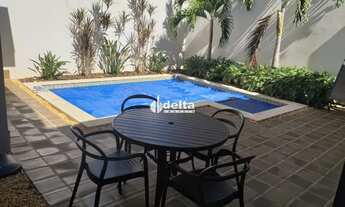 Imagem 6: Casa no condomínio JARDIM VERSAILLES disponível para venda em Uberlândia-MG