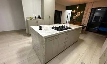 Imagem 5: Casa no condomínio Soleil, 3 dormitórios, piscina e armários planejados