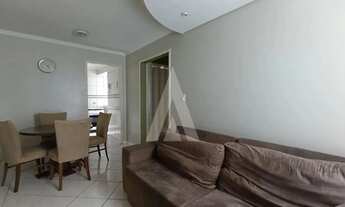 Imagem 4: Apartamento localizado no bairro Iririú, com 02quartos e uma vaga de garagem coberta