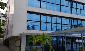 Imagem 1: Flat beira mar do Cabo Branco com 45m2 mobiliado, piscina e restaurante