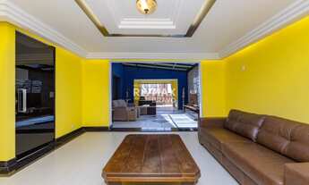 Imagem 6: Casa para venda tem 677 metros quadrados com 5 quartos em Jardim das Américas - Curitiba