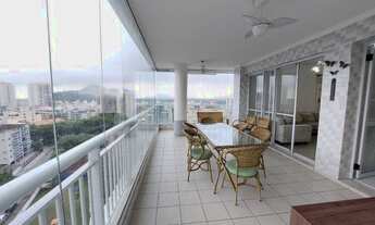 Imagem 2: Apartamento para venda Astúrias Guarujá-SP, possui 130 m², pequena vista, próximo a praia