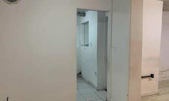 Imagem 6: Excelente loja Amaral Peixoto no saguão (entrada junto aos elevadores ) do Edifício Guanab