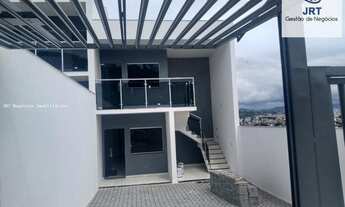 Imagem 2: Casa geminada, entrada individual, térrea, 3 quartos (suíte), quintal e 2 vagas, Arvoredo