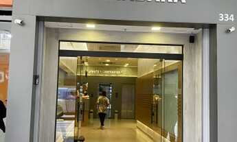 Imagem: Excelente loja Amaral Peixoto no saguão