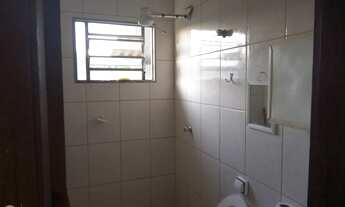 Imagem 7: Casa com amplo terreno de 537 metros quadrados , aproximadamente 2,2 km do Bairro Santa Cr