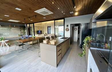 Imagem 7: Casa terrea de luxo a venda - 6 suítes - piscina - 460m2 construído - 1022m2 terreno