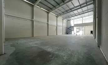 Imagem 2: Galpao de novo próximo a BR101,pé direto em condomínio industrial