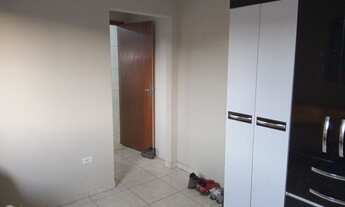 Imagem 6: Casa com amplo terreno de 537 metros quadrados , aproximadamente 2,2 km do Bairro Santa Cr