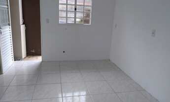 Imagem 2: Casa para Venda - 180m², 2 dormitórios, 1 vaga - Cecília