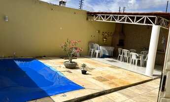 Imagem 3: Casa com 250 m2 5 suítes e energia solar