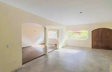 Imagem 2: Casa à Venda - Jardim Bela Vista, 3 Quartos, 512 m2