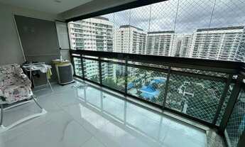 Imagem 2: Apartamento para Venda em Rio de Janeiro, Jacarepaguá, 3 dormitórios, 1 suíte, 2 banheiros