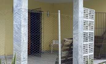 Imagem 3: Casa com 500m2, 4 suítes, 10 vagas, próximo a UECE