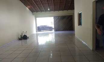 Imagem 2: Bela casa no parque dez bom residencial ou comercial