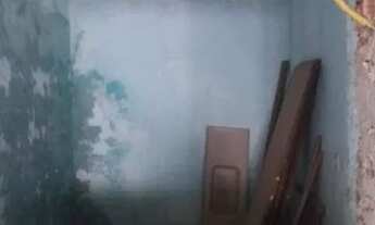 Imagem 4: Lote com casa inacabada