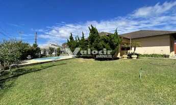 Imagem 7: Casa com piscina, 4 dormitórios, suíte, 3 banheiros, sala de estar e Rainha Do Mar - Xang