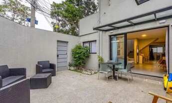 Imagem 3: Casa com 200 m², 3 Suítes, 2 vagas à Venda por R$ 1.650.000,00 ou Aluguel por R$ 13.000,00